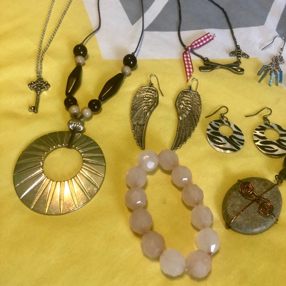 Jewelry bundle! - Picture 3 of 3